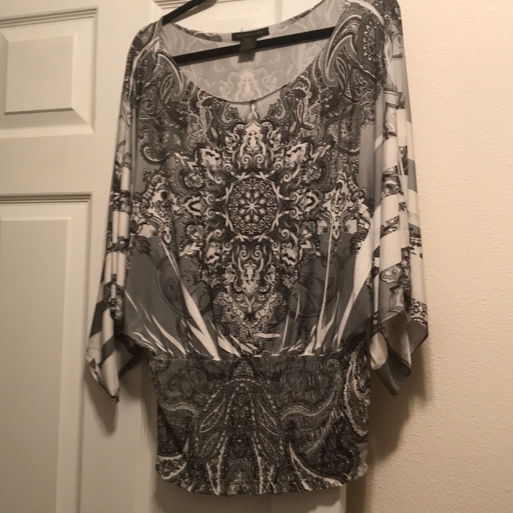 Black/Grey 3/4 Sleeve Top